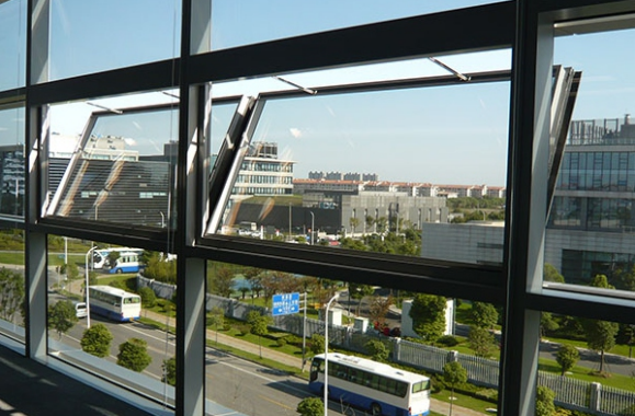 電動開窗機提升辦公室空氣質(zhì)量